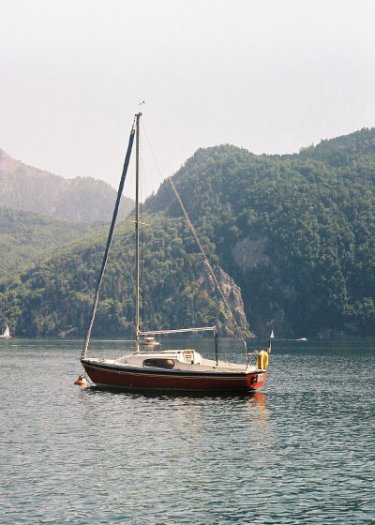 Открытка - Лодка в горном озере №4346
