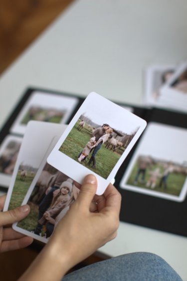 Печать Ваших фото в стиле карточек Полароид с закругленными углами (Polaroid) 60 штук